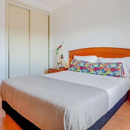 Golden 1 Bdr Flat W/ Balcony & Pool By Lovelystay *